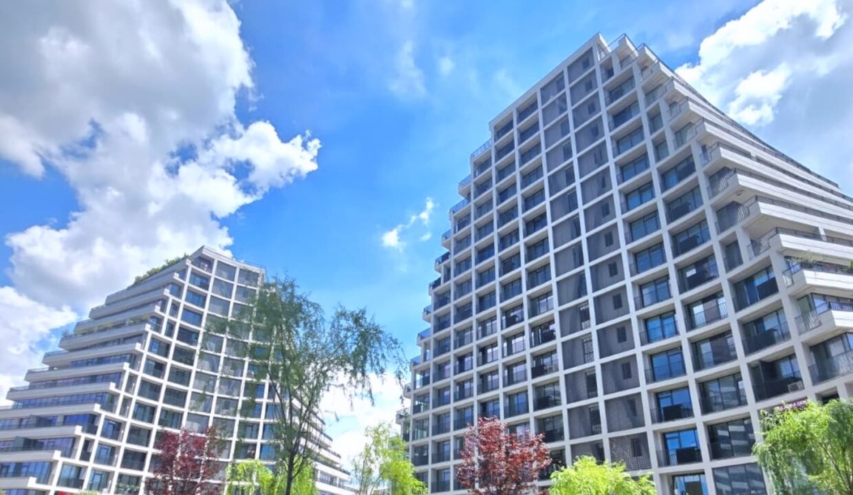 519417560_1295585745909579_6194728415119409888_n