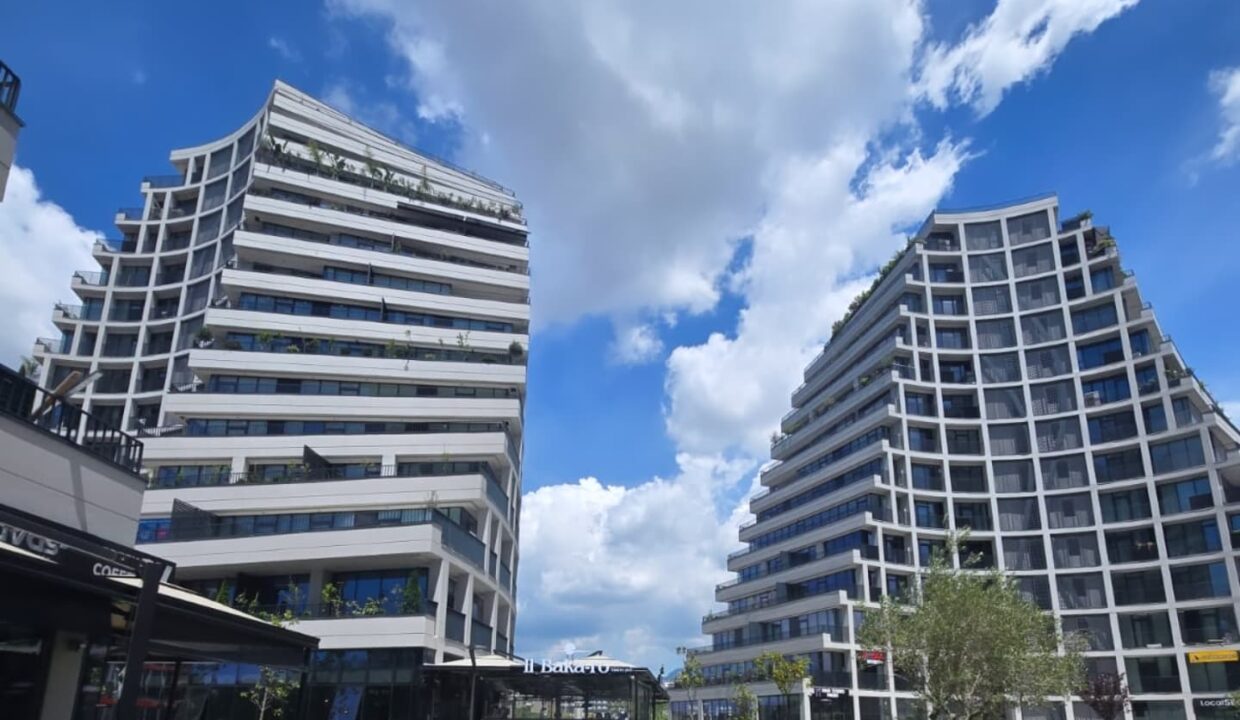 522686624_1295585742576246_2014952135542588841_n