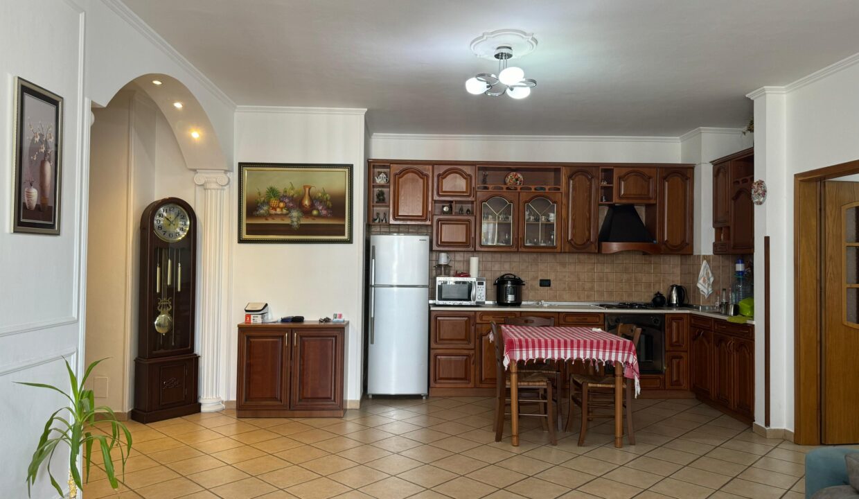 7733eb2f-507c-4bfc-b1d7-60621b632f94