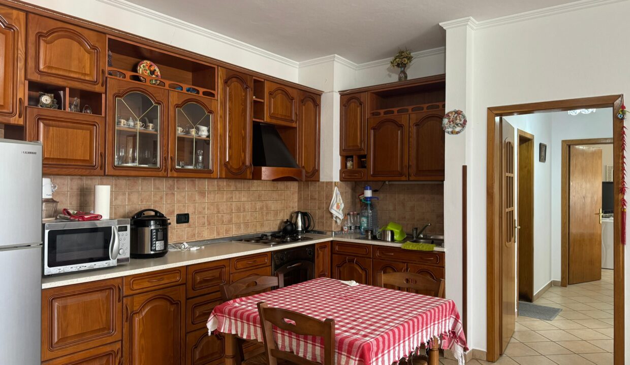 81531dc0-a3fe-46f6-9979-a9a1c532d858