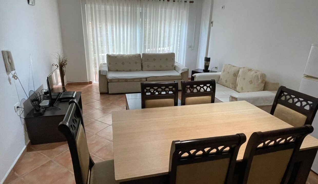 90c22203-7dd3-45b6-a973-916d0470f153