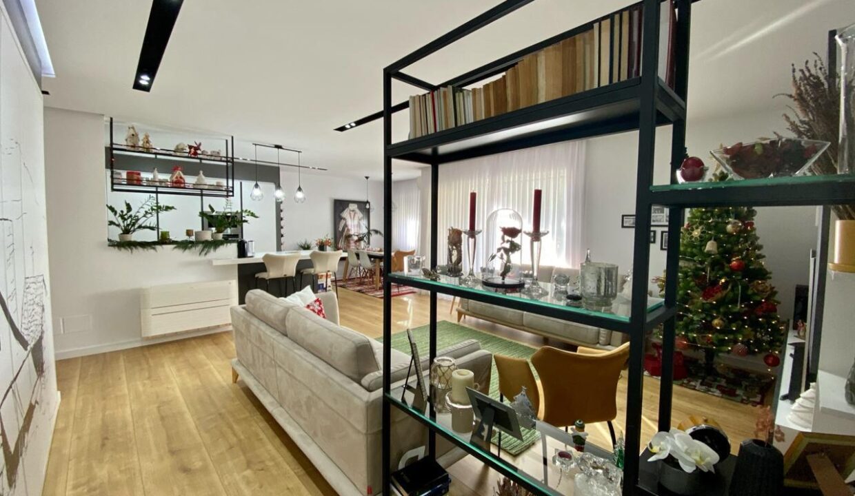 1286235b-1a1f-4b90-8565-fb6aff8283ca