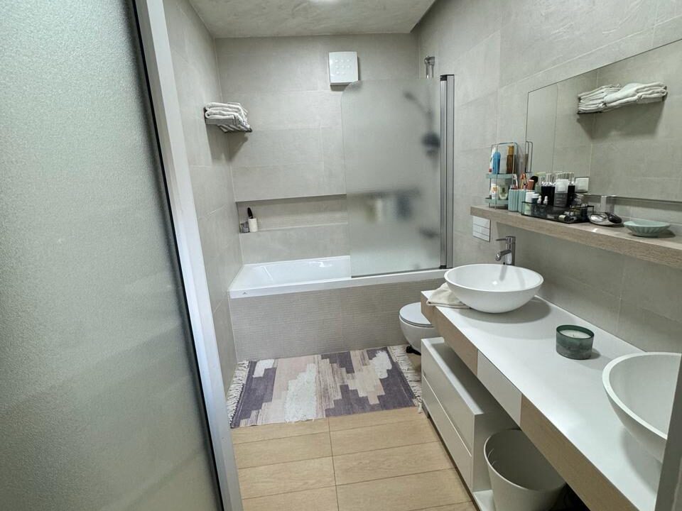 3f7e3540-5743-45d4-8f71-a2870a5be0c9