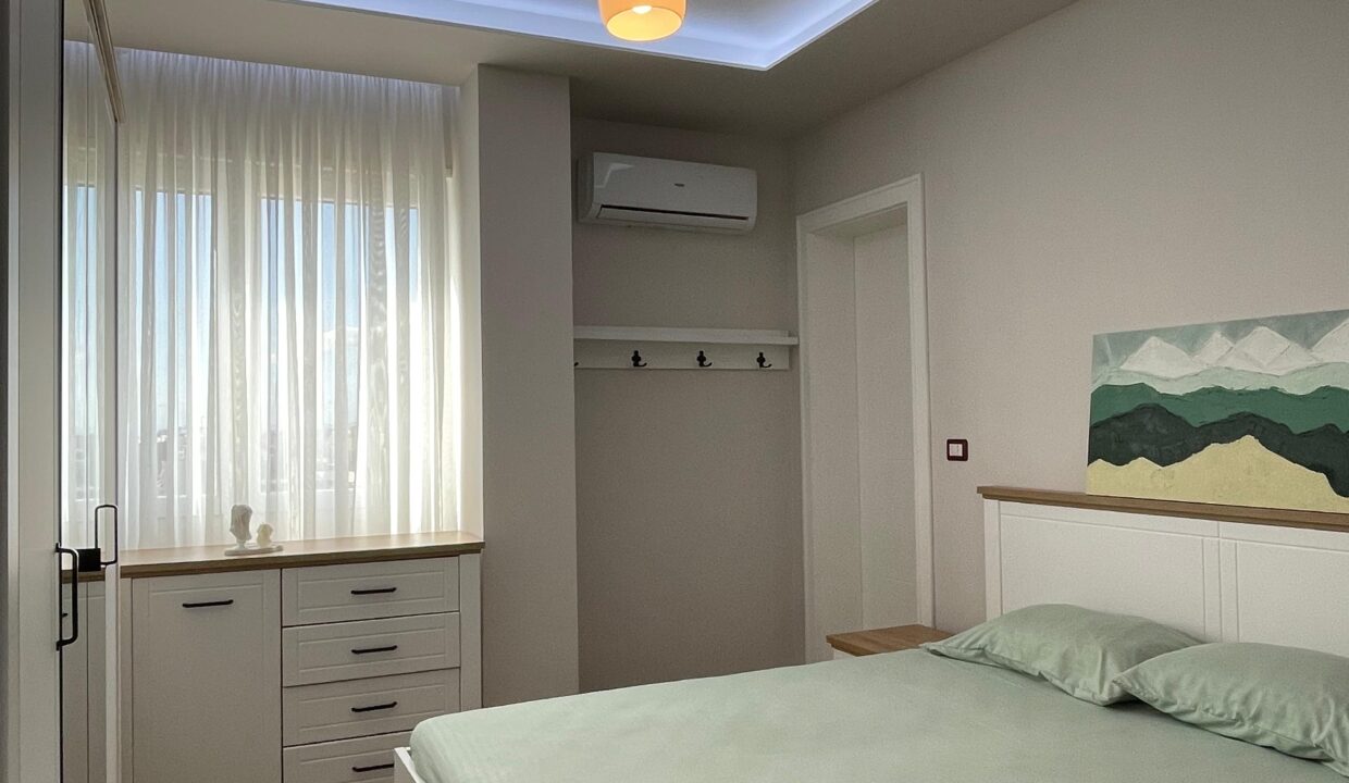 6ac8ba8b-d4c4-4990-b43e-bf7d4acf1af1