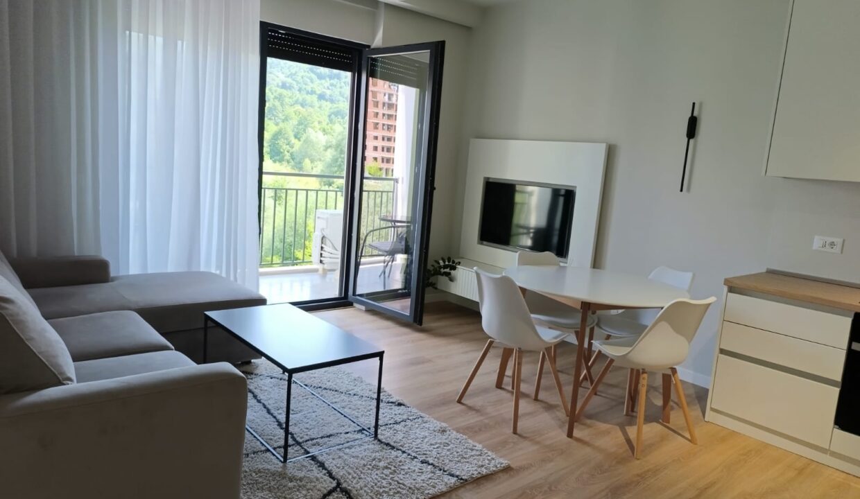 ebc24459-9e5a-4e9f-870e-3feb0a0a9848