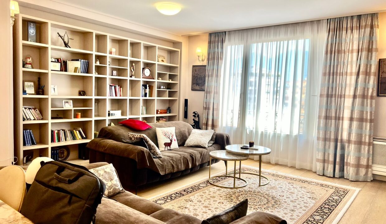 522633711_1297799455688208_8761884047283583903_n