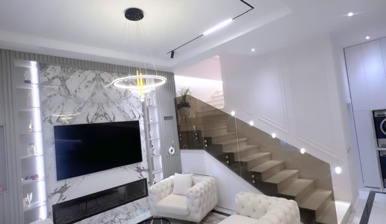 550683081_1356178479850305_1080362856619793049_n