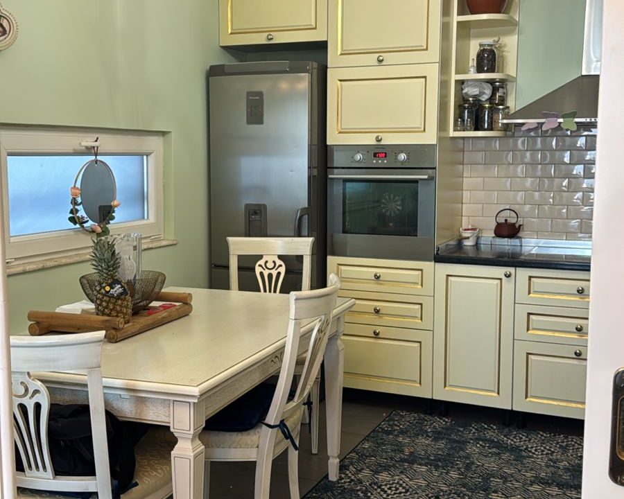 b646751f-8d39-4d4a-9c29-c7c7904f8e2e