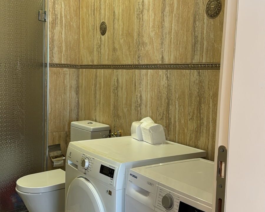 de767dc7-44bf-47ed-a8bc-226ebc02d16c