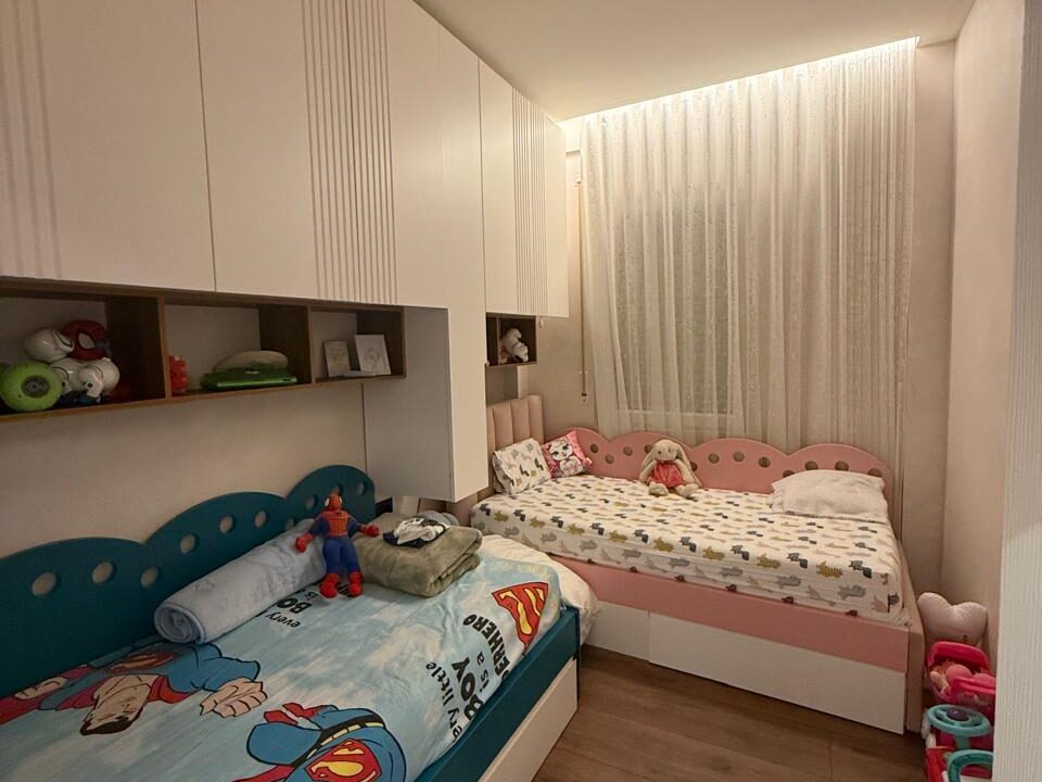 236a80c6-bdd8-4370-a5e4-5ab7caf3c464