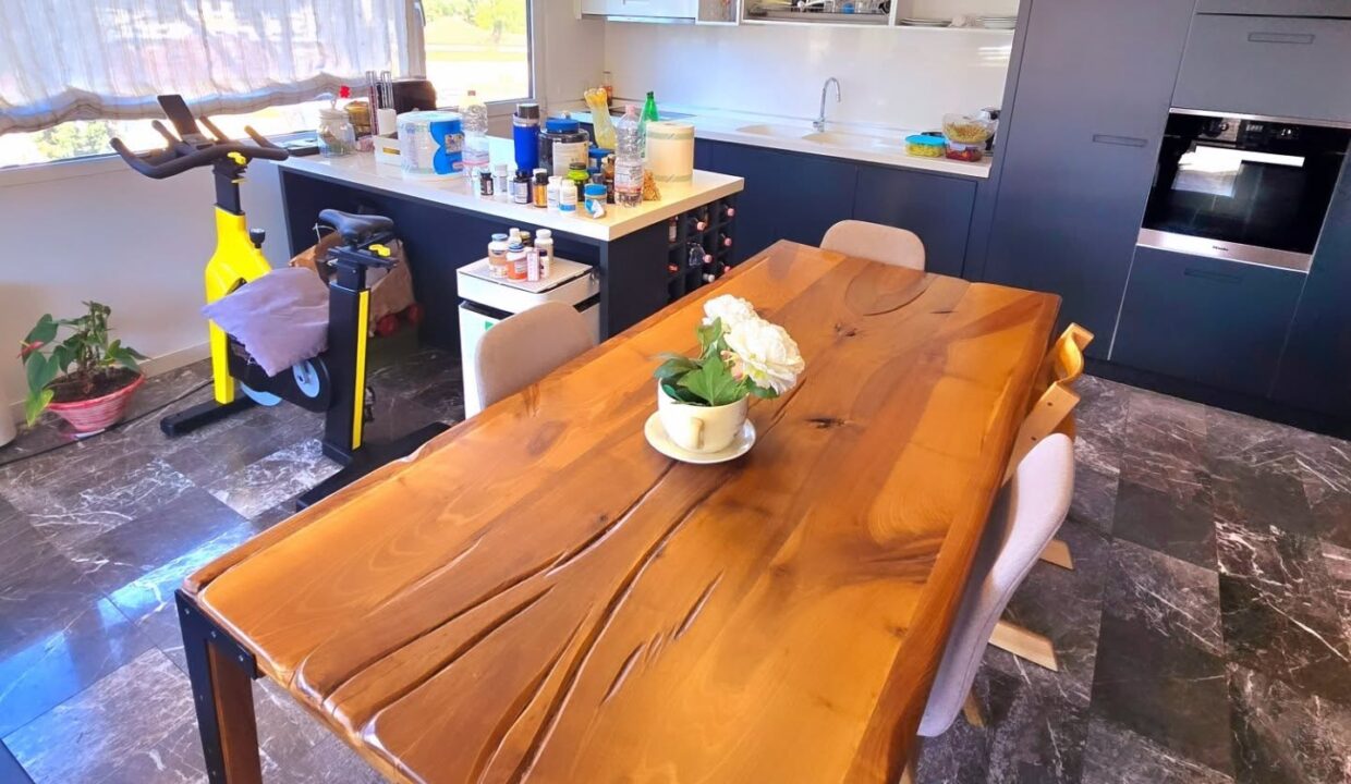 490020134_18320666104202141_6531525746372414529_n