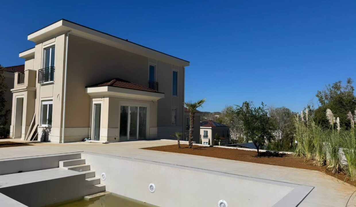 548199211_1354034520064701_1641485723882083653_n