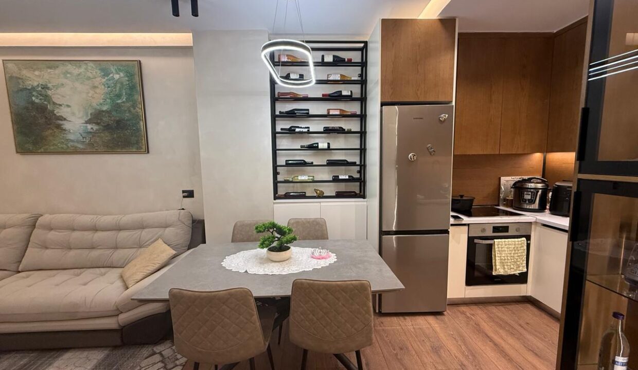 558301514_1366508508817302_2793035931683756670_n