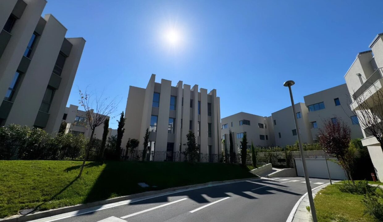 566330803_1384834603651359_1067940763044008304_n