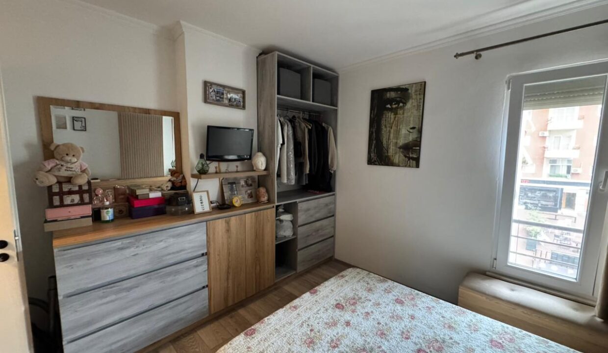 57497107-975b-4656-9b58-8fa9d5c3d7ee