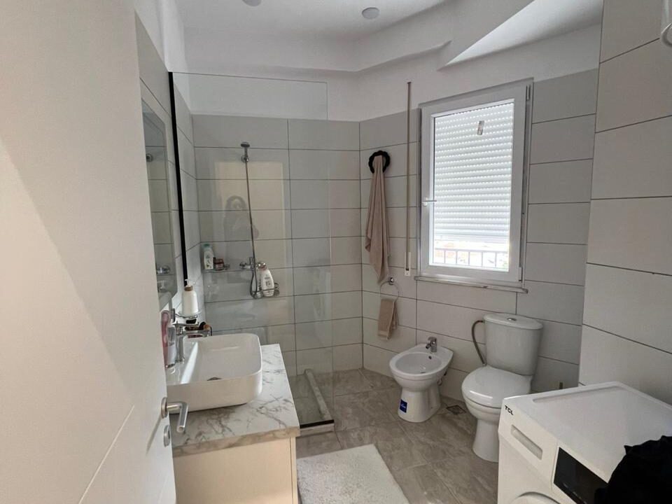 6b2fd148-76f1-46b5-8e42-cb8d4c5445c0