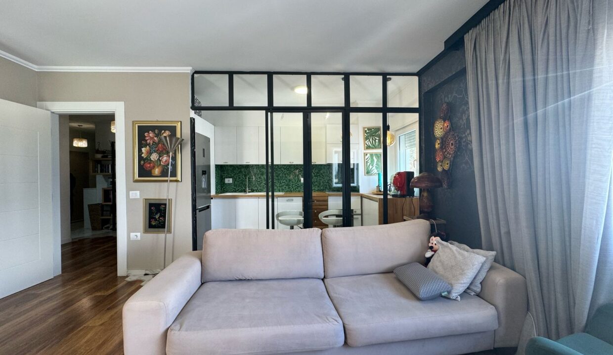 6c3cee5e-263d-4046-a7f6-eaa0e6566fe2