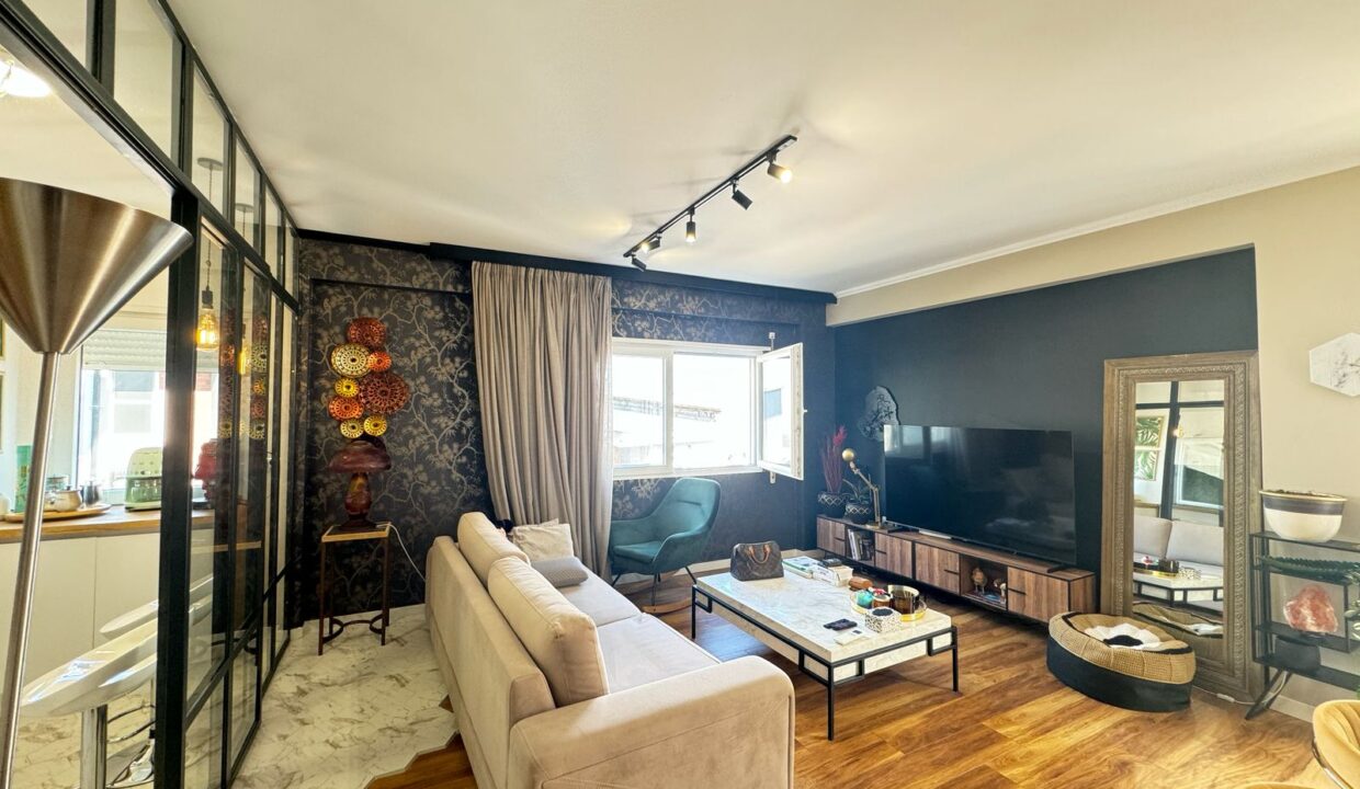 8257a0bd-39b0-4119-9d4e-f4bb29feac0e