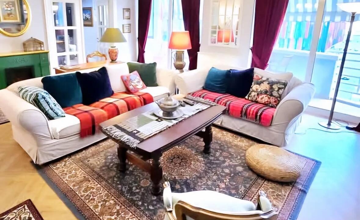 d0db85b7-b72f-49c9-b2a7-4ca818db56f4