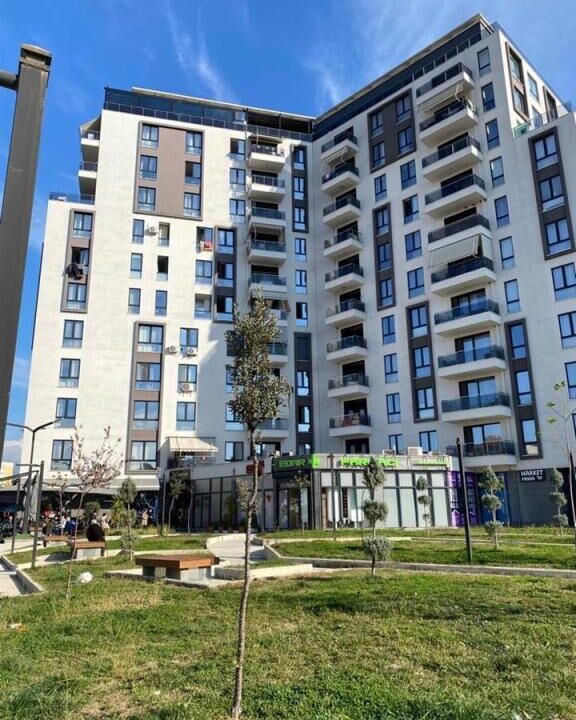 d2e8-aa65-b8e1-471e-ada5_kompleksi-turdiu-apartament-me-qera-2_1_post-parkimi