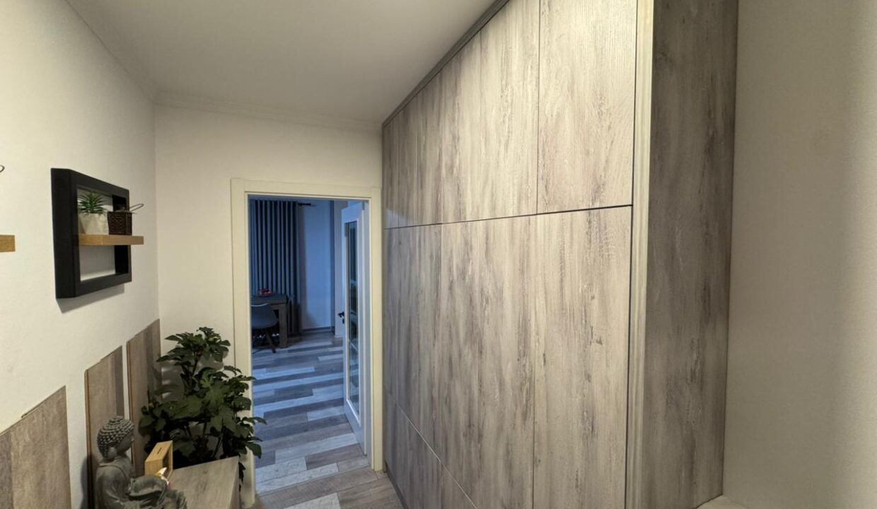 da1253d7-873e-498a-af76-5d360bfab858