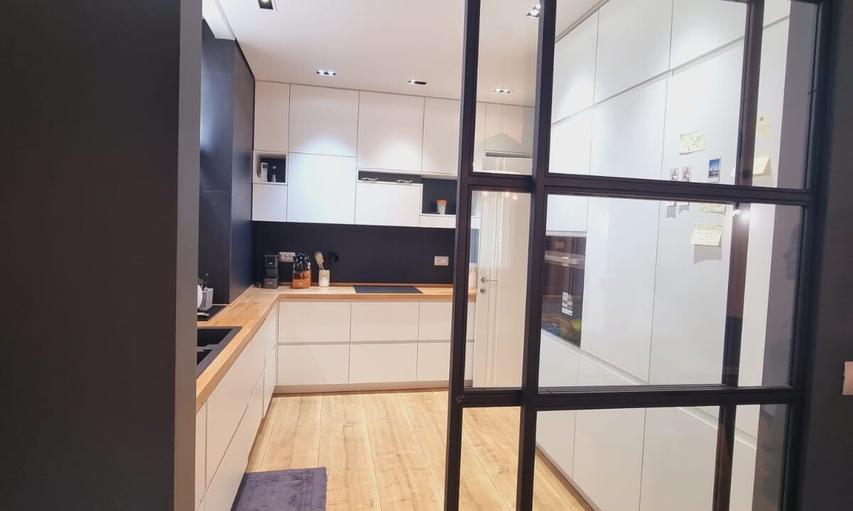 db348027-ecf0-4c5a-a733-d147da6d8890