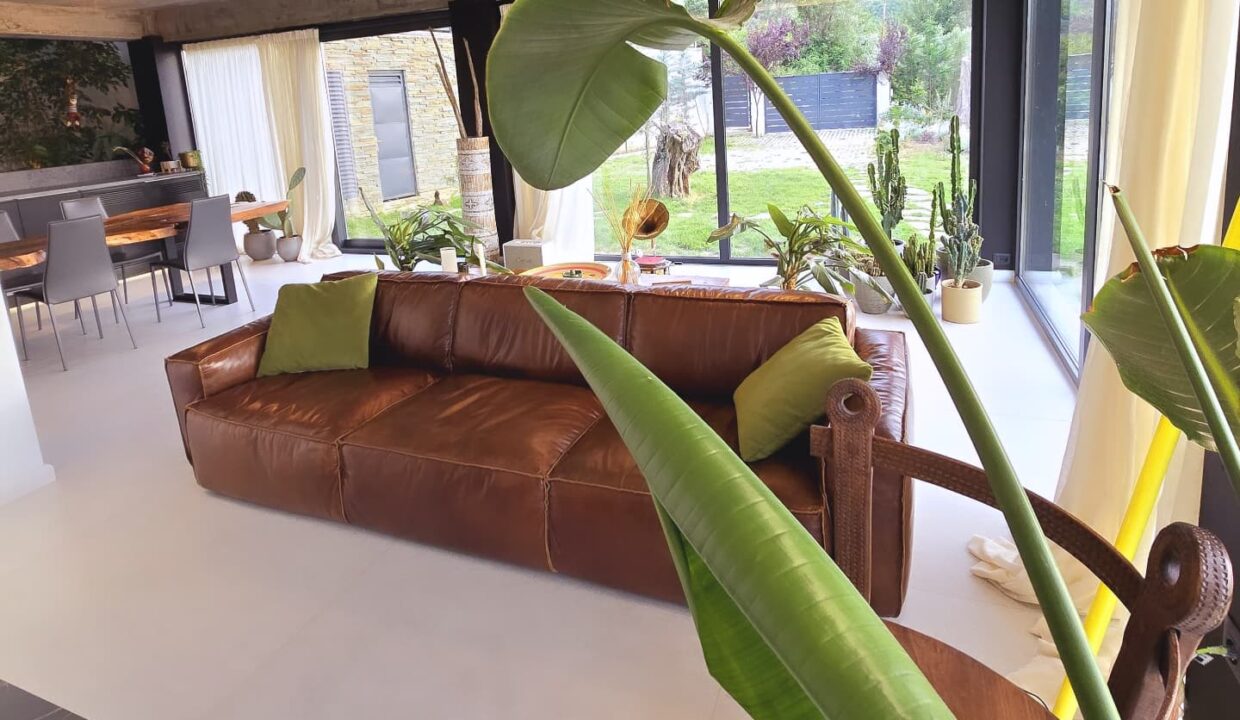 545920587_1343990577735762_4923798910655399029_n