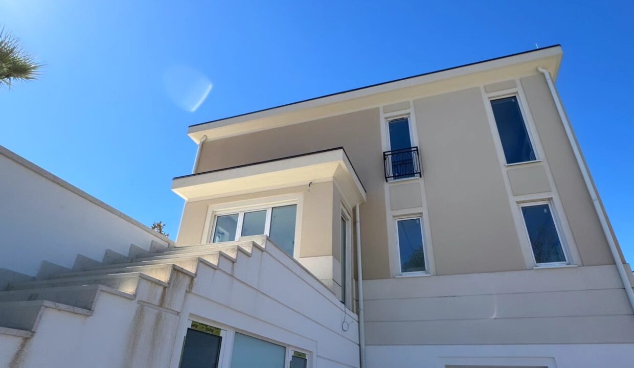 565661820_1380119500789536_7413154657157486818_n