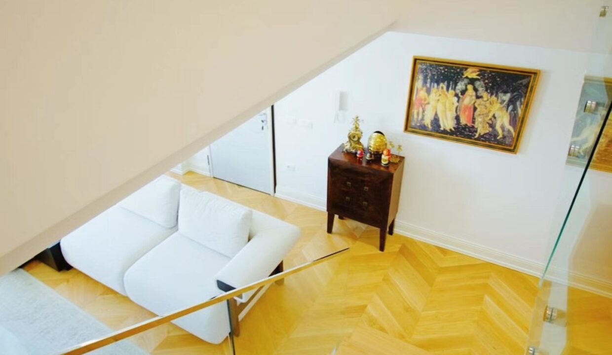 566908099_1384083757059777_222682733156464225_n