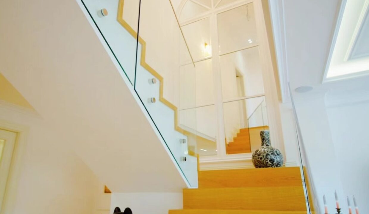 568286671_1384083780393108_8934534967720147511_n