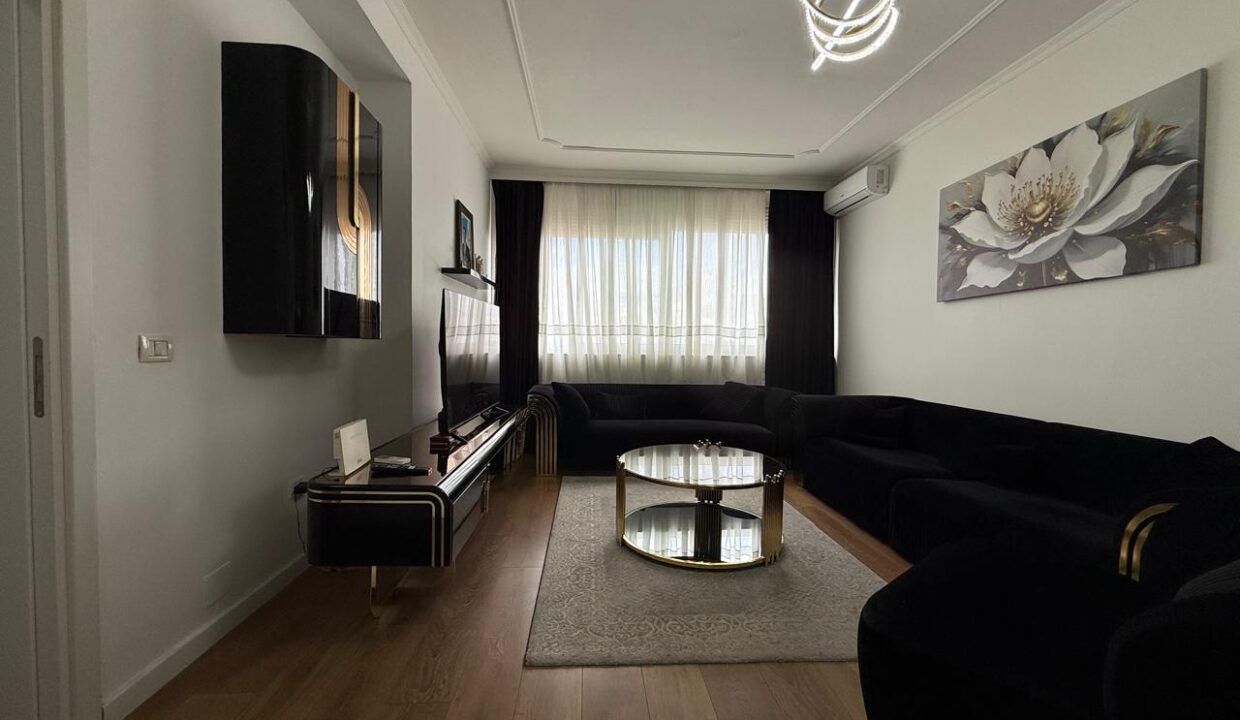 6957c032-9901-434a-bfc2-2a3e164d3013