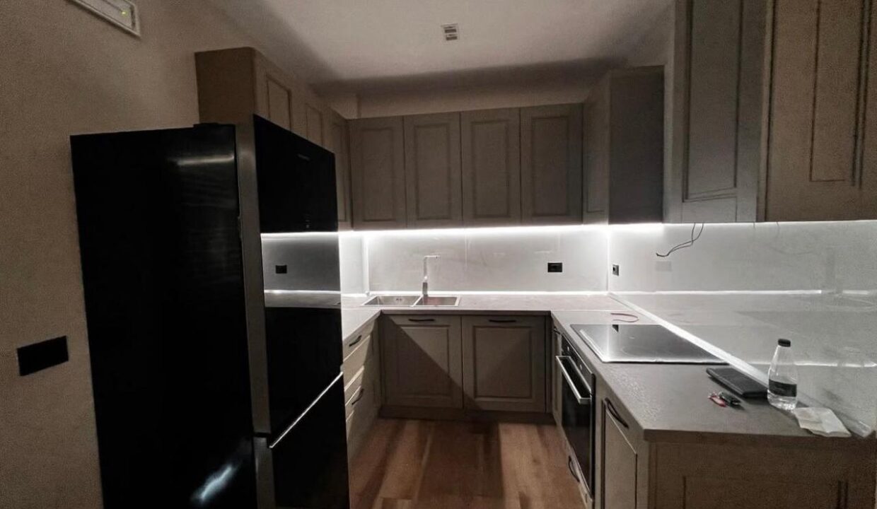 81cbabec-42e7-425e-a1db-8ce4c8493595