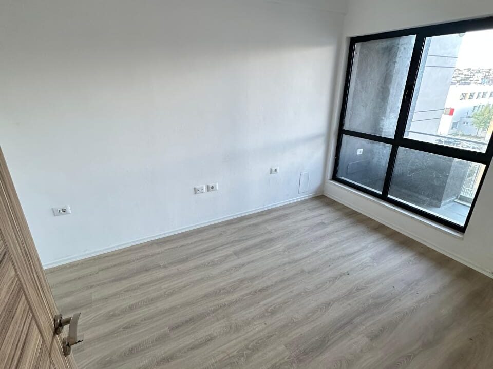 908e056d-7fd8-4880-9439-ca06455030bb