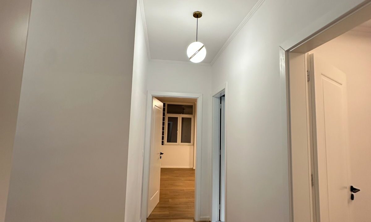 ad5d20b7-e1b2-4e57-8b01-35998e935ee2