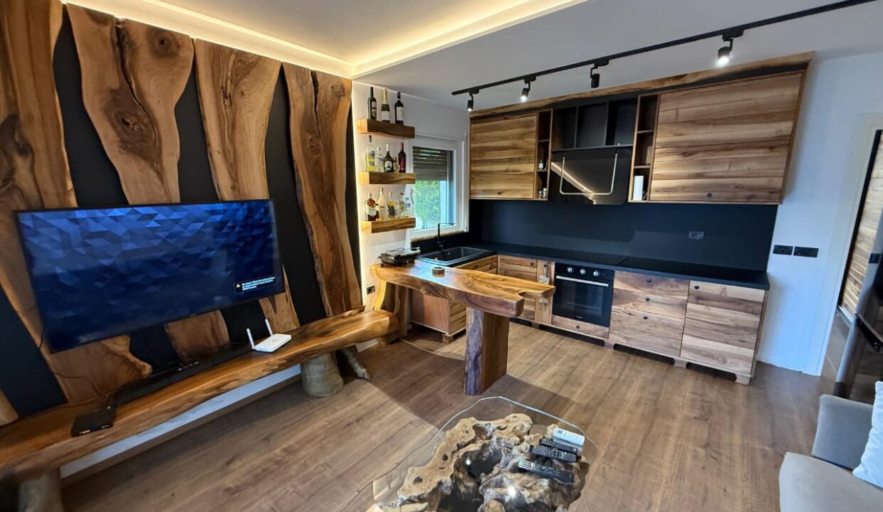 af96f873-448b-4491-a721-f3b42cabc43a