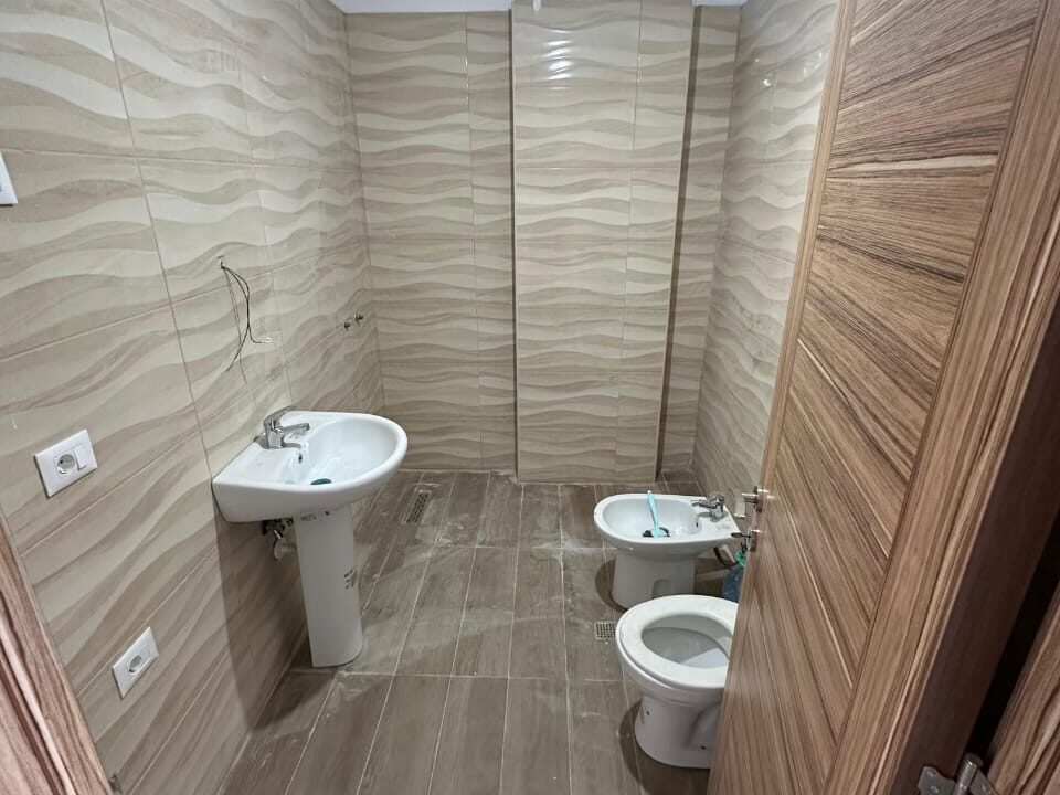 b504d4ef-6ba0-4e38-b903-80042502b01d