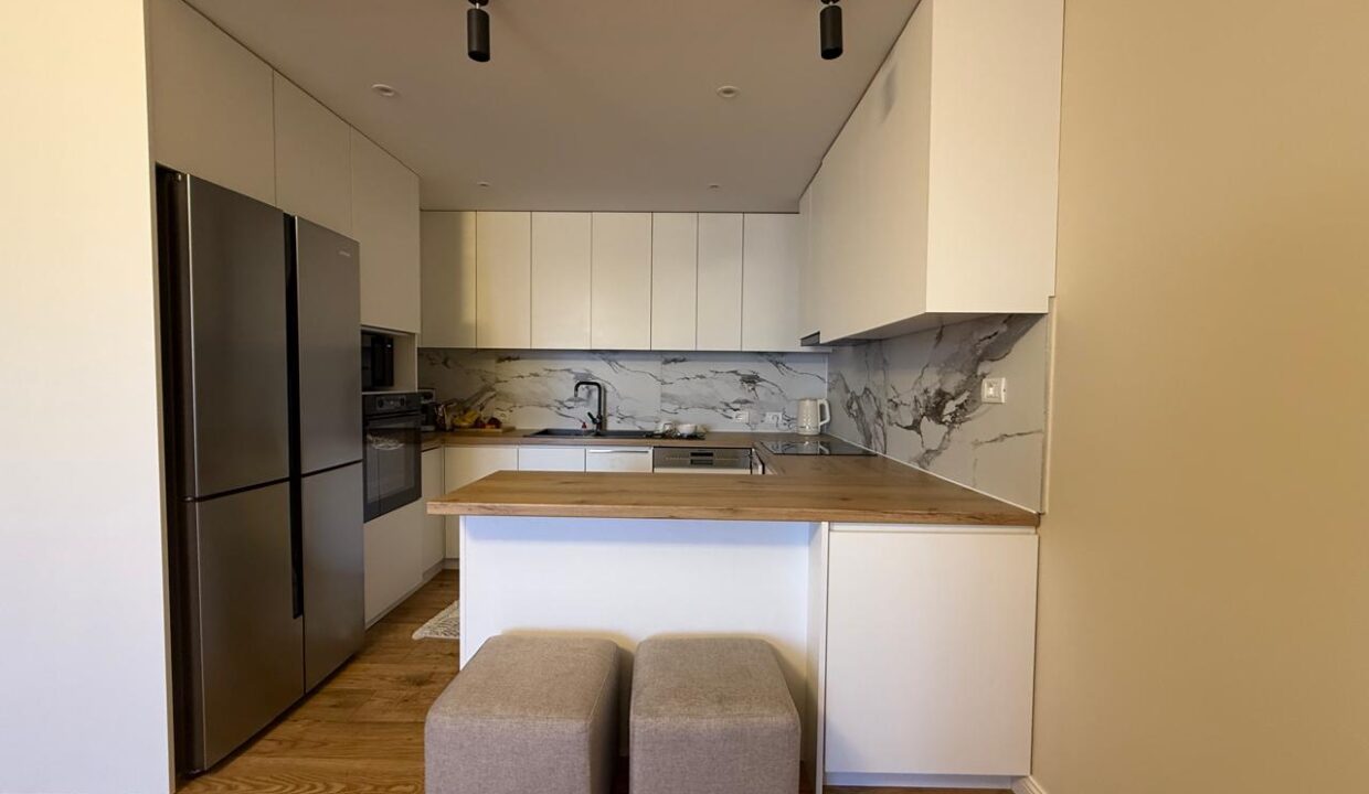 d318fe7c-3dec-42c6-b076-71eb2cd36fd8