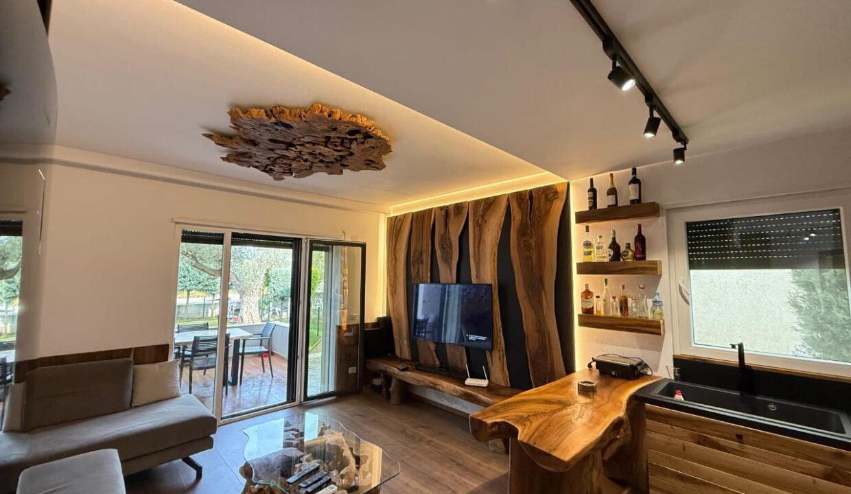 f86b19f2-d1fe-4d49-9011-edb05bbb8be7