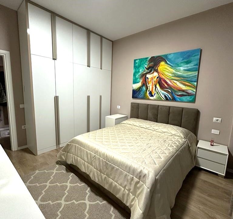 1d80c3f3-e985-400b-b6ec-774bef387c6b