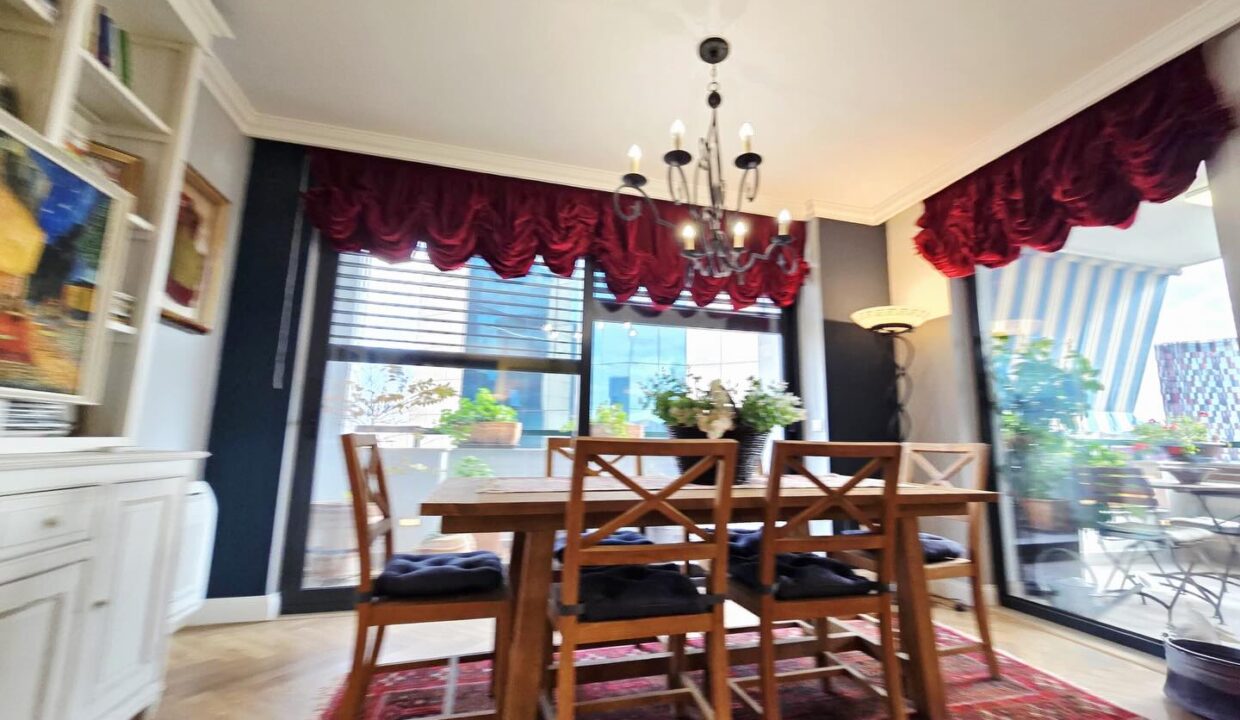 589782951_18351039388202141_4353267740262957986_n