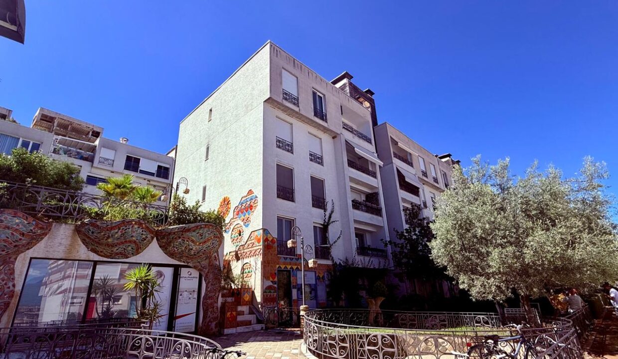 594978837_1427597089375110_5776182277071928531_n