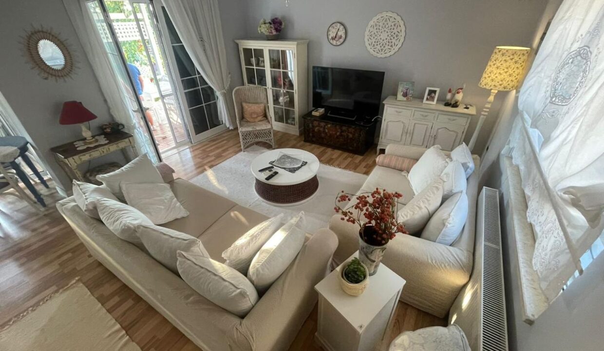 896fc86d-5d5b-4ee5-aa4b-fab33384cc8e