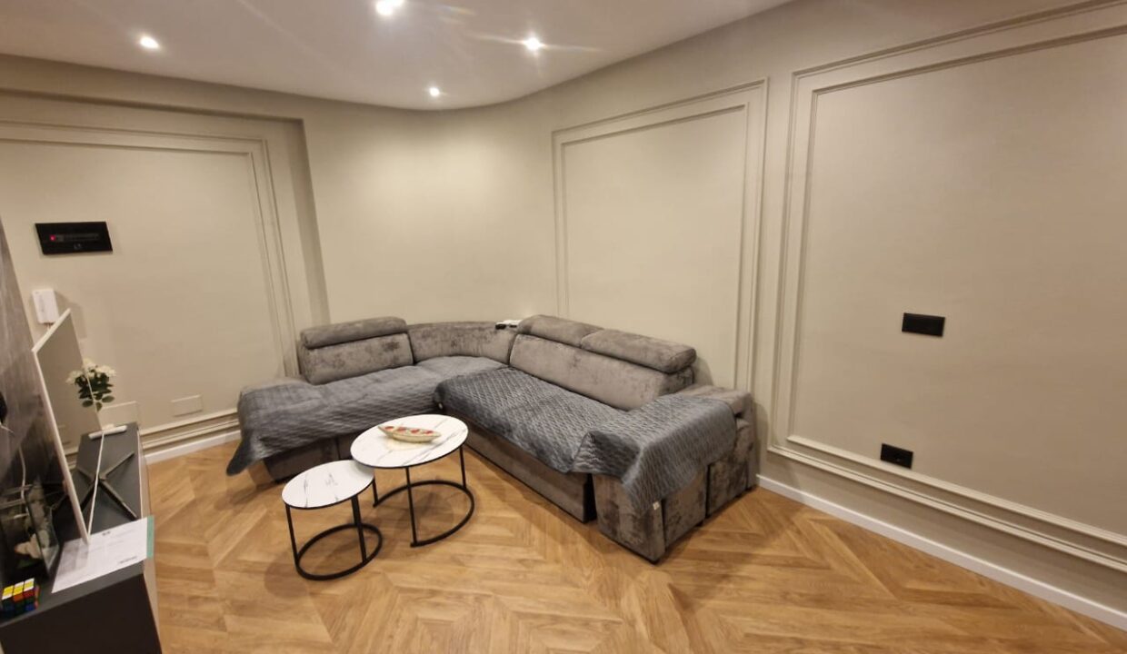 8dce1d23-bfbe-42f7-9741-b588c0dc9566