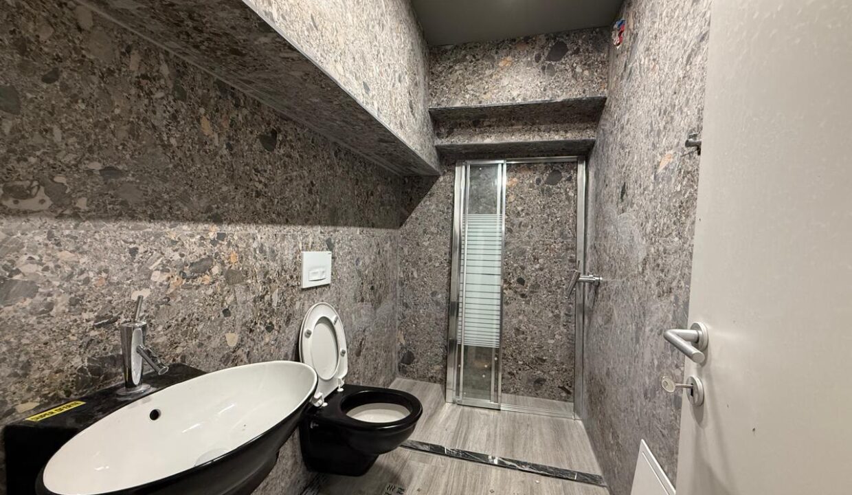 b5fb219a-b122-492a-a22c-f5960ad2620b