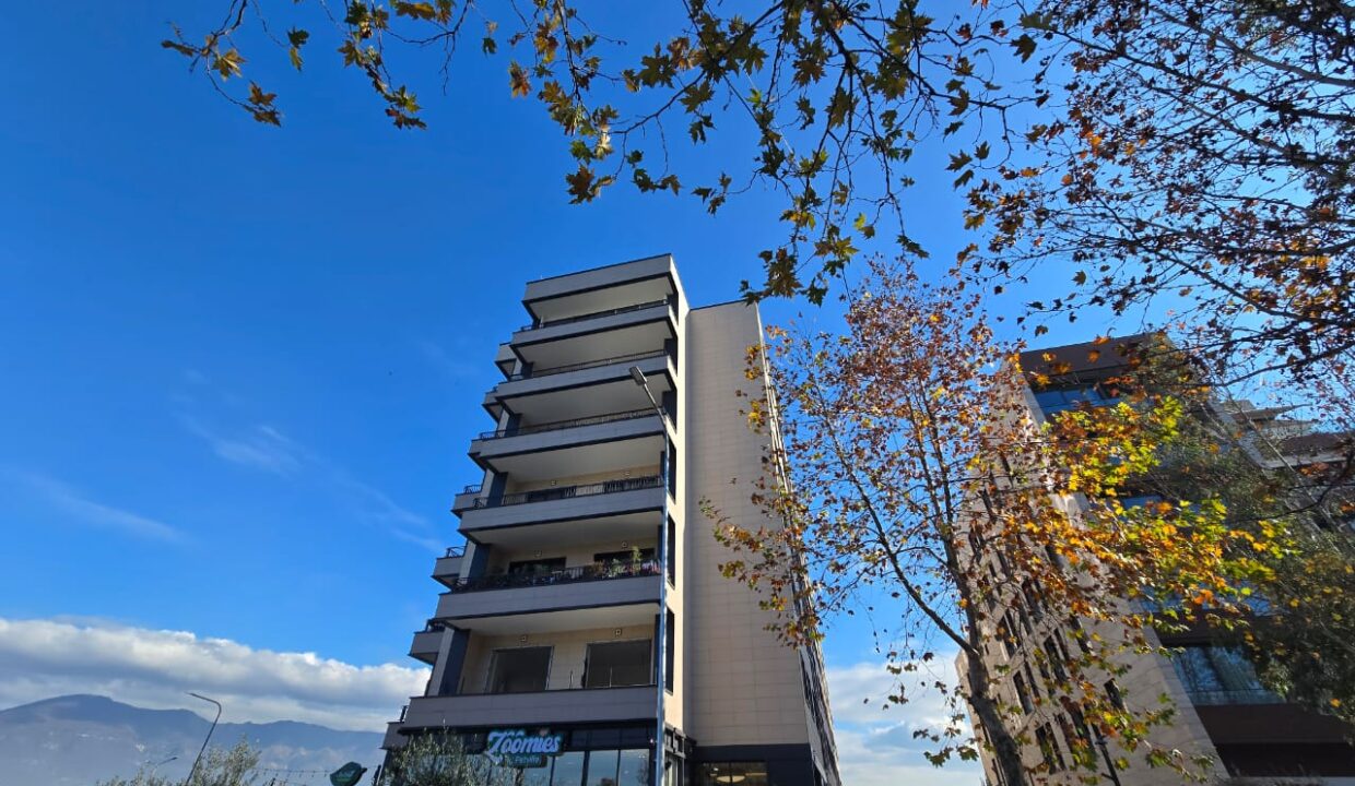 f7f4c325-1fc8-4936-9621-9c1bedd75c67