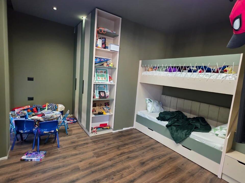 182e44ad-4dba-4549-a4cd-c3a2c12f5bff