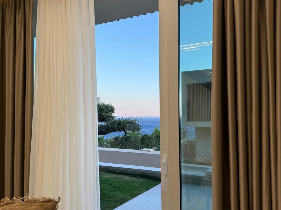 2e579b67-ff36-49da-84c2-ad66bc1d796b