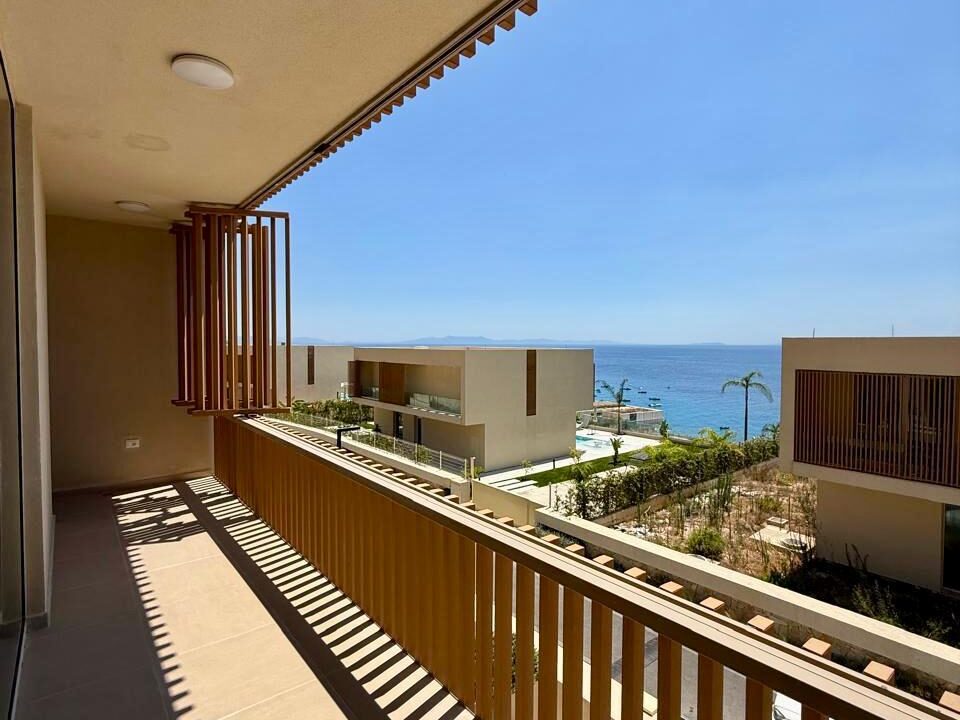 9a41c815-9c3a-4a4c-92bb-ff7a9e74283e